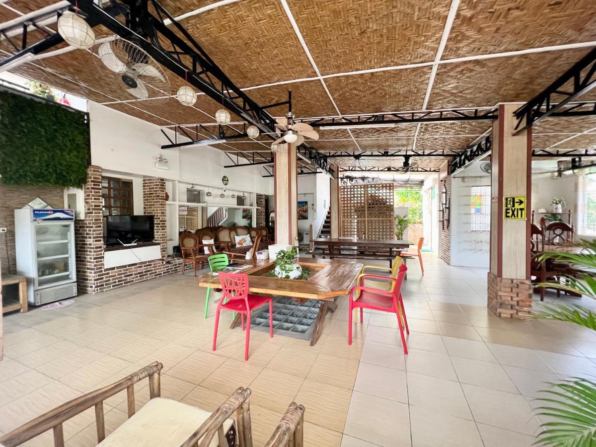 Balai Tinay Guesthouse Легазпи Екстериор снимка