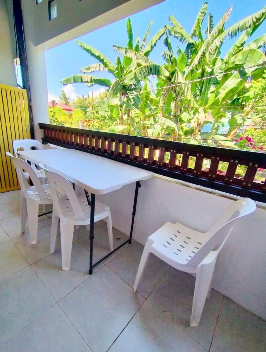 Balai Tinay Guesthouse Легазпи Стая снимка